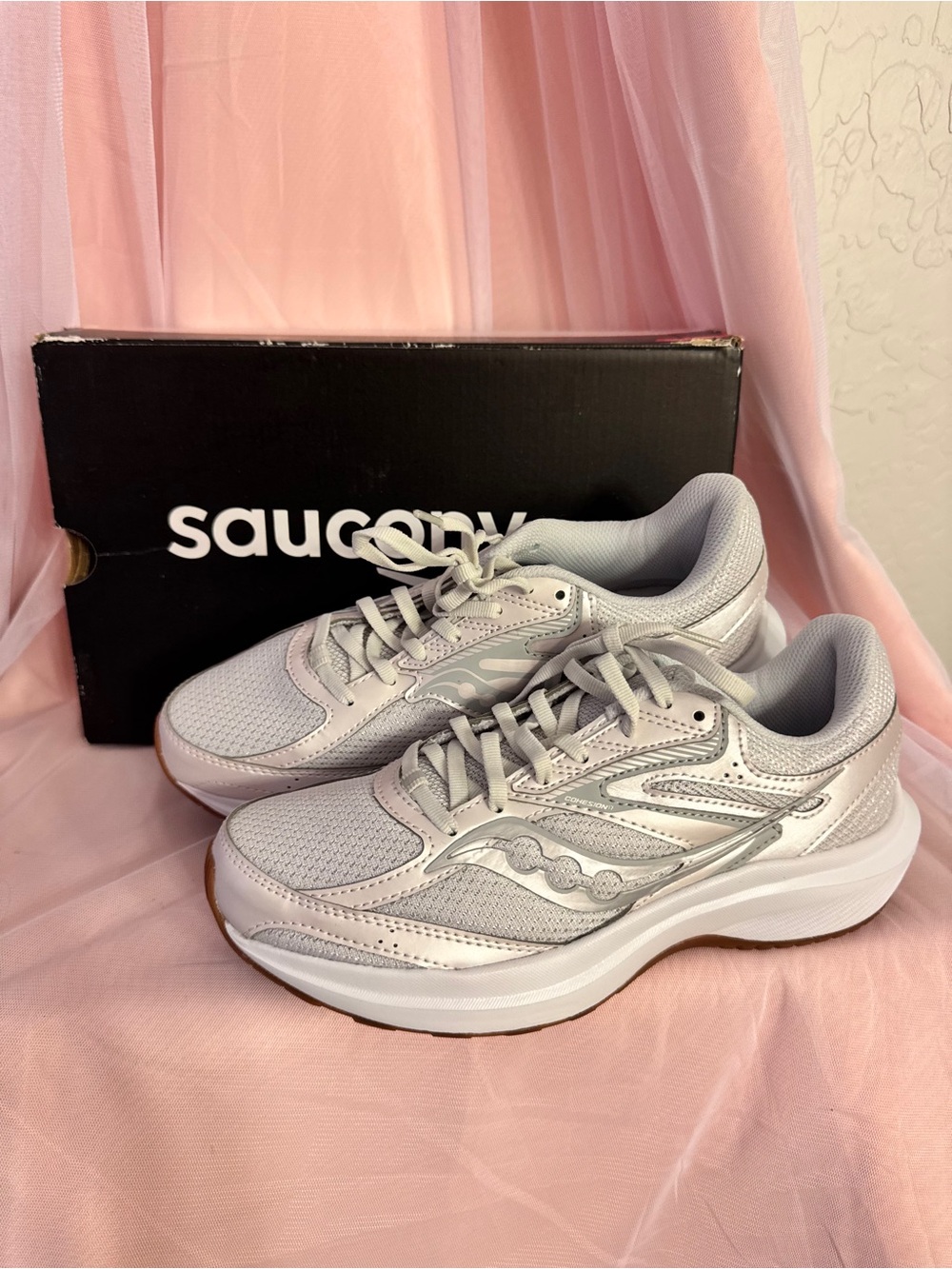 👟Saucony White/Gray Lace-Up Low Top Athletic Sneakers Mesh Upper Rubber Sole